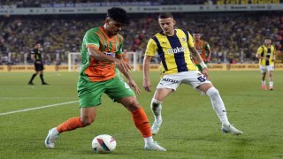 Fenerbahçe, erteleme maçında Alanyasporu konuk edecek