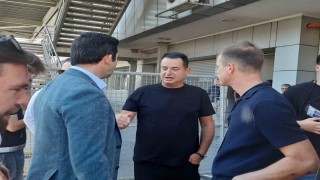 Fenerbahçe seçiminde ünlü isimler de oy kullandı