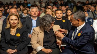 Ferdi Zeyrekin adı eşi ve kızının öncülüğünde kurulan vakıfta yaşayacak