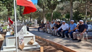 Filistin şehidi Ayşenur mezarı başında dualarla anıldı