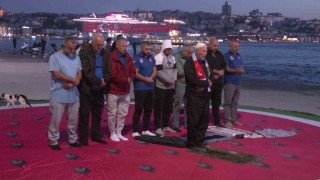 Filistine destek için Zeytinburnundan Demokrasi ve Özgürlükler Adasına kulaç attılar