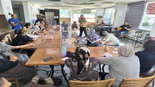 Gazipaşada huzurevinde sıra gecesi coşkusu