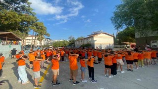 Gazipaşada minikler sporla coştu