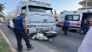 Gazipaşada tanker ile motosiklet çarpıştı: Anne ve 2 çocuğu yaralandı