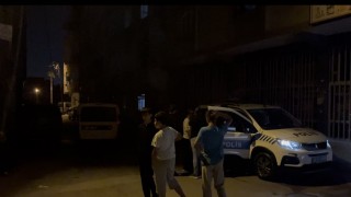 Gece yarısı husumetlisinin aracını kundakladı