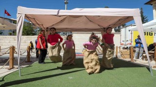 Geleneksel Oyunlar Sivasta çocukları sevindirdi
