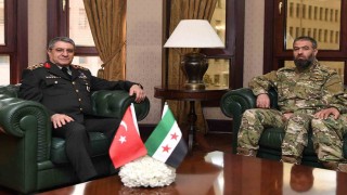 Genelkurmay Başkanı Orgeneral Bayraktaroğlu, Suriye Hava Kuvvetleri Komutanı Hawaryi kabul etti