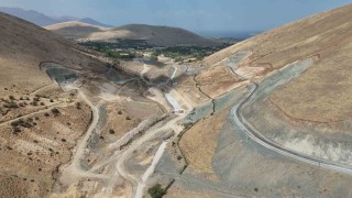 Gevaşta 469 hektar alan suyla buluşuyor