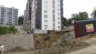 Giresun Belediyesi tarafından imara açılan yeşil alan site sakinlerini tehlikeye soktu