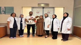 Giresunda 440 gram doğan Buğlem bebek yaşama tutundu