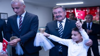 Gölbaşı Belediye Başkanı Odabaşı öğrencilerle ilk ders zilini çaldı