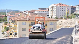 Gördeste pazar yeri asfaltlanarak modern hale getirildi