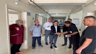 Hak-İş Diyarbakır İl Başkanı ve Öz Sağlık İş Şube Başkanı Aküzüm, üyeleriyle bir araya geldi