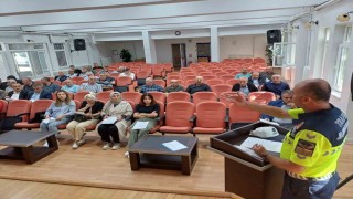 Havzada okul servis sürücülerine ve rehber personele trafik eğitimi