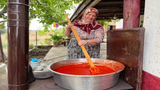 Hayraboluda kışa hazırlık başladı: Kazanlar salça için kaynıyor