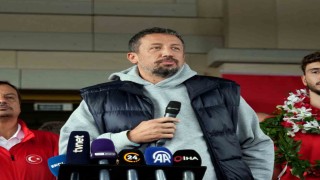 Hidayet Türkoğlu: Artık hedefimiz altın madalyayı ülkemize getirmektir