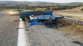 Hizanda patpat devrildi: 6 metreden şarampole uçan sürücü yaralandı