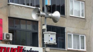 Hoparlörler susuyor, SMS konuşuyor