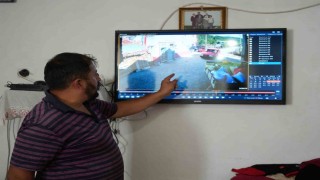 Husumetli olduğu ailenin evinin önünde tüfekle defalarca havaya ateş açtı