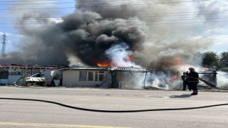 Husumetlilerin büyüyen kavgasında 4 ev ateşe verildi