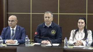 İçişleri Bakanı Yerlikaya Ağrıda STK temsilcileriyle buluştu