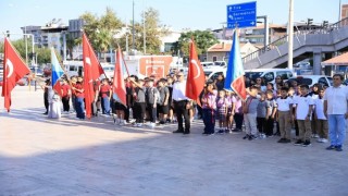 İncirliovada 11 bin öğrenci ders başı yaptı