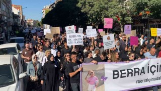 İnegölde kreşteki havuzda boğulan Berra için yürüyüş düzenlendi