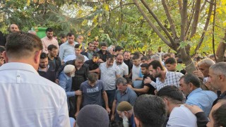 İskenderundaki feci kazada ölen 3 arkadaş memleketlerinde toprağa verildi