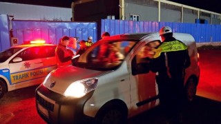 Ispartada abartı egzoz ve modifiye araç denetimi: 1 aranan şahıs yakalandı