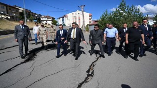İspirde yaşanan heyelan sonrası AFAD İl koordinasyon kurulu bölgede incelemelerde bulunuldu bir dizi karar aldı