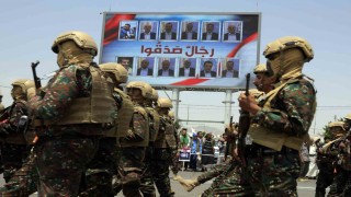 İsrail saldırısında ölen 12 Husi yetkili için cenaze töreni düzenlendi