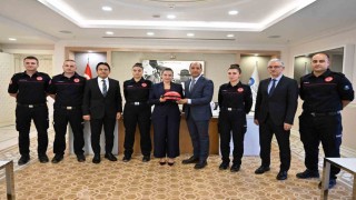 İtfaiye Haftasında ‘Pelerinsiz Kahramanlara teşekkür