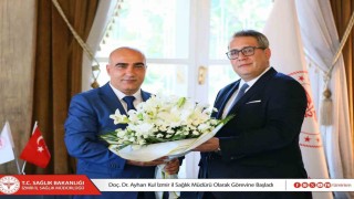 İzmir İl Sağlık Müdürü Ayhan Kul görevine başladı