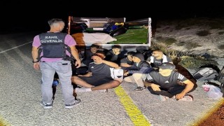 İzmirde 102 düzensiz göçmen yakalandı