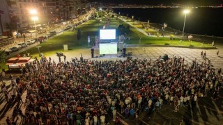 İzmirde dev ekranlarda final heyecanı yaşanacak