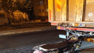 İzmirde motosiklet kazası: 1 ölü, 1 yaralı