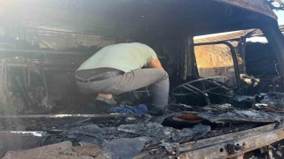 İzmirde tır garajında yangın çıktı