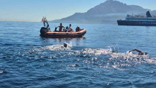 İzmirli Tuna, Cebelitarık Boğazını yüzerek geçen dünyadaki ilk otizmli maraton yüzücüsü