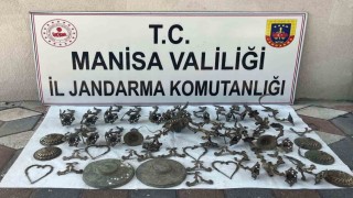 Jandarmadan kaçak kazı yapan 10 kişiye suçüstü