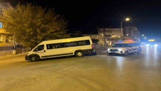 Kafasına taşla vurduğu yeğenini yaraları, olay yerinden kaçtı