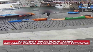 Kafenin eşyalarına zarar verdiler: O anlar güvenlik kamerasında