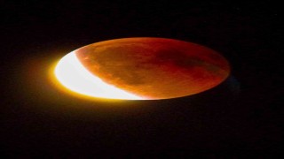 Kanlı Ay tutulması Bursadan izlendi