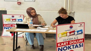 Karabük Belediyesi, öğrenciler için kampüs ve yurtlarda ulaşım stantları kurdu