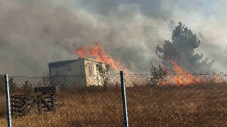 Karabükteki yangın evlere sıçradı