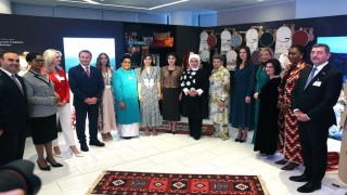 Karacakılavuz ve Edirnekârî, New York Türkevinde uluslararası vitrinde