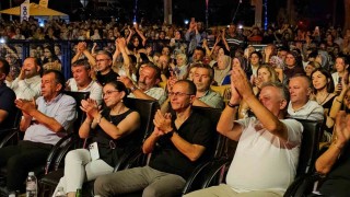 Karacasuda Festival coşkusu konserlerle taçlandı