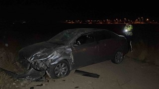 Karamanda otomobil tarla yoluna takla attı: 1 yaralı