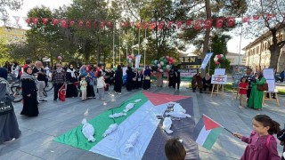 Karamanda yüzlerce kişi Gazze için yürüdü