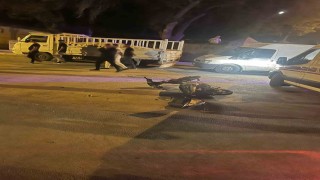 Karapınarda motosiklet otomobille çarpıştı: 1 yaralı