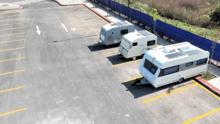 Karavan tutkunları için 210 araçlık modern park alanı